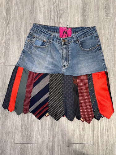 YI Gonna YI Skirt Tie III