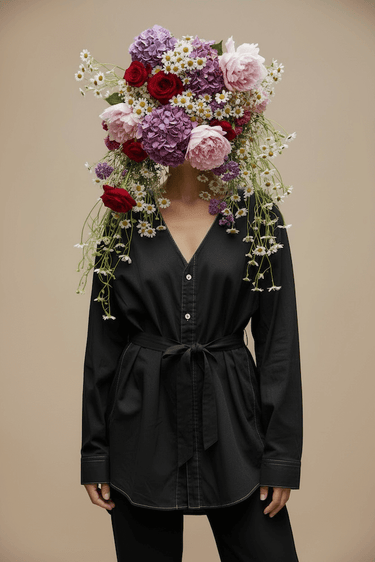 YI V Neck Shirt Black YI camicia