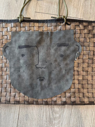 Simon Cracker Bag Brass