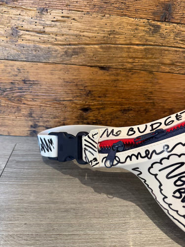 Simon Cracker Pouch Graffiti