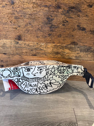 Simon Cracker Pouch Graffiti
