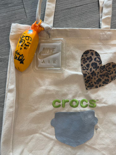 Simon Cracker Bag Crocs Banana
