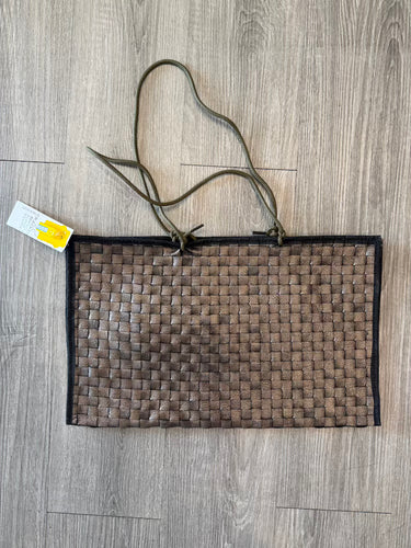 Simon Cracker Bag Brass